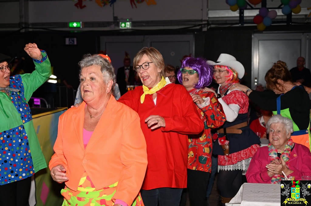 ../Images/Senioren carnaval 2024 165.jpg
